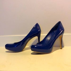 BCBG navy patent leather 4 in heels